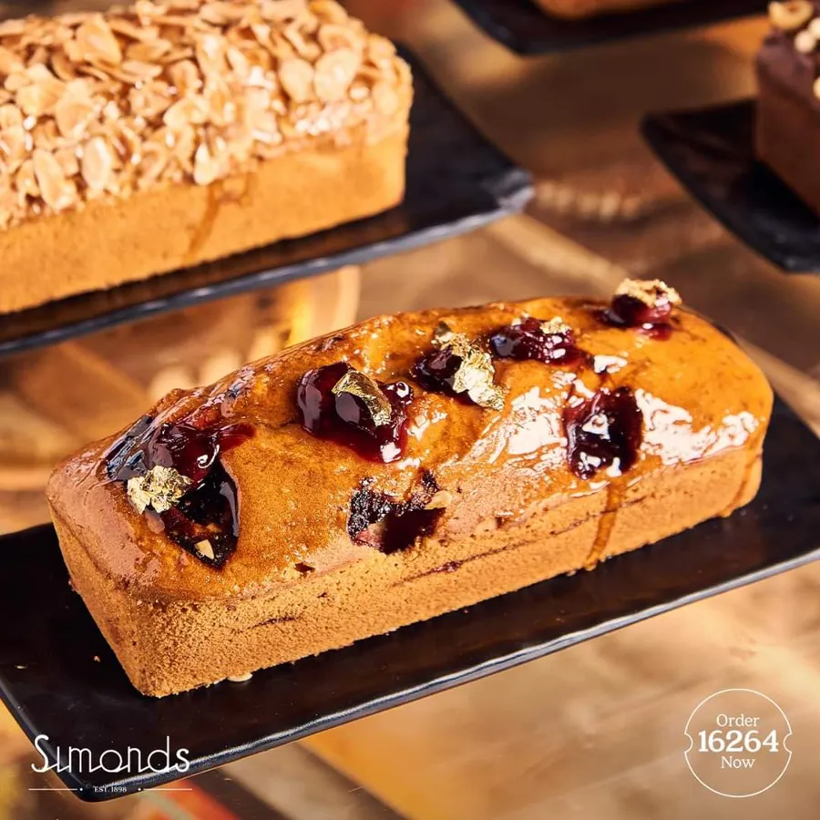 Cherry-Cake