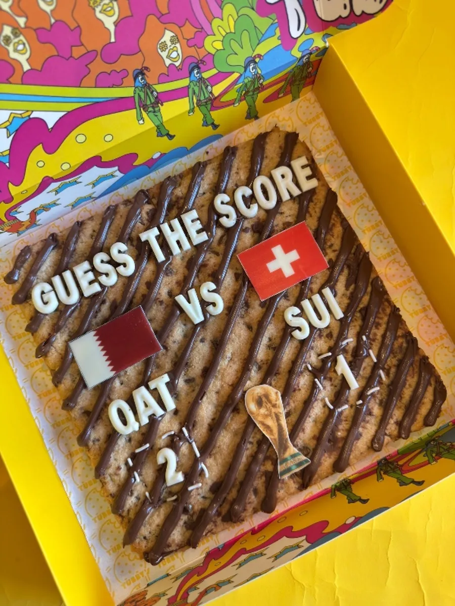 Vs cookie cake