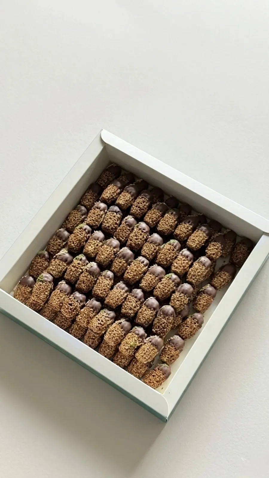 1/2 Kilo Box Mix Samsamiya Dark Chocolate