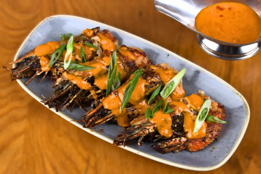 GRILLED GARLIC BUTTER SHRIMPS
