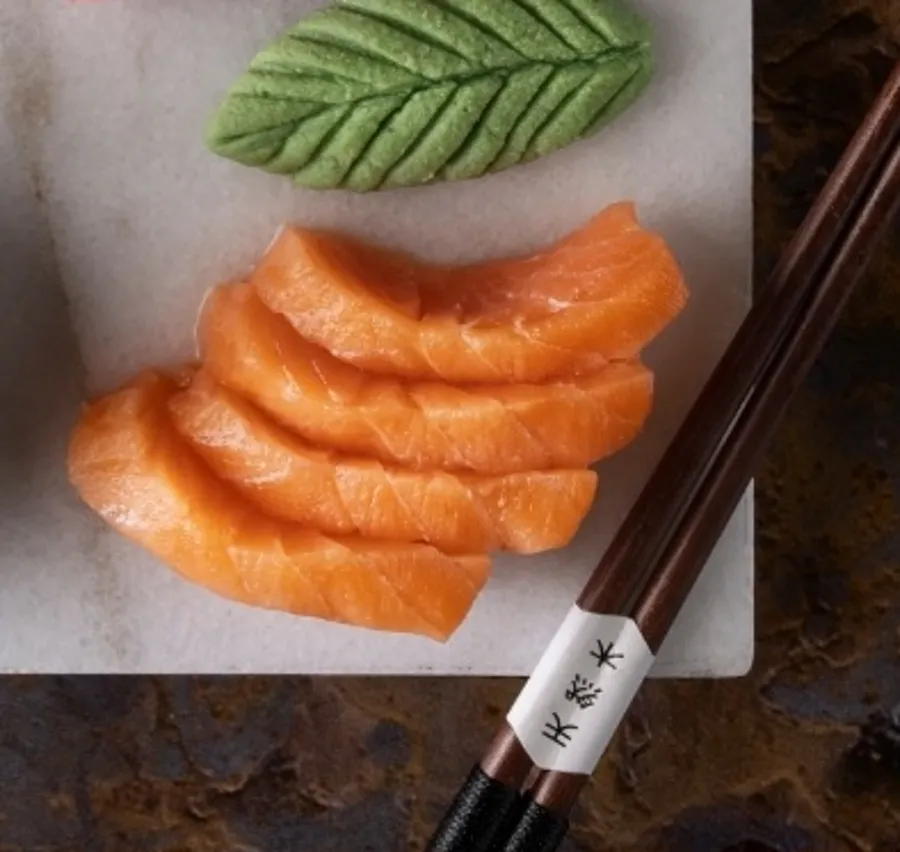 Salmon Sashimi H.P