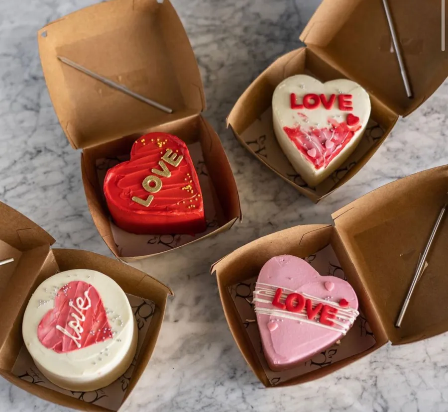 Mini Valentines Cake