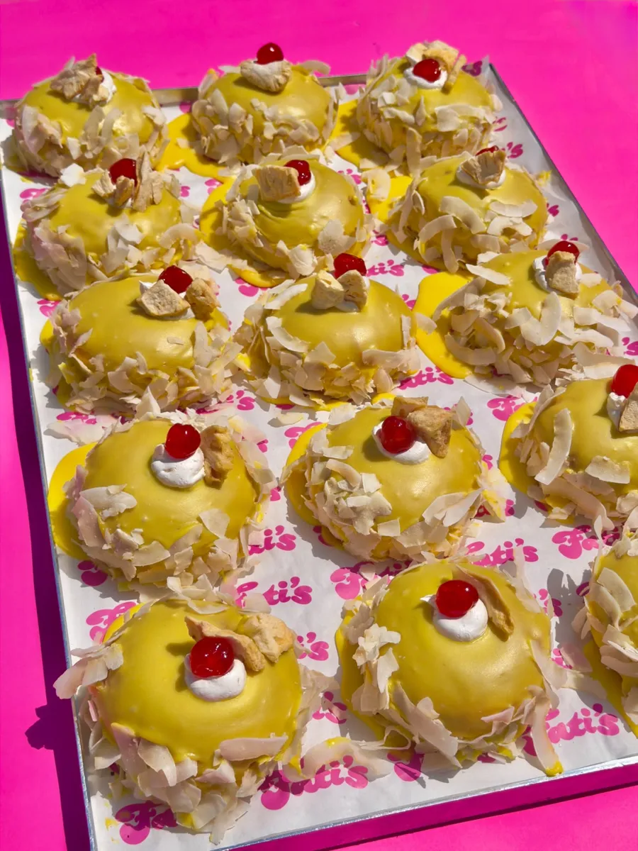 One Dance :Pina Colada Donut