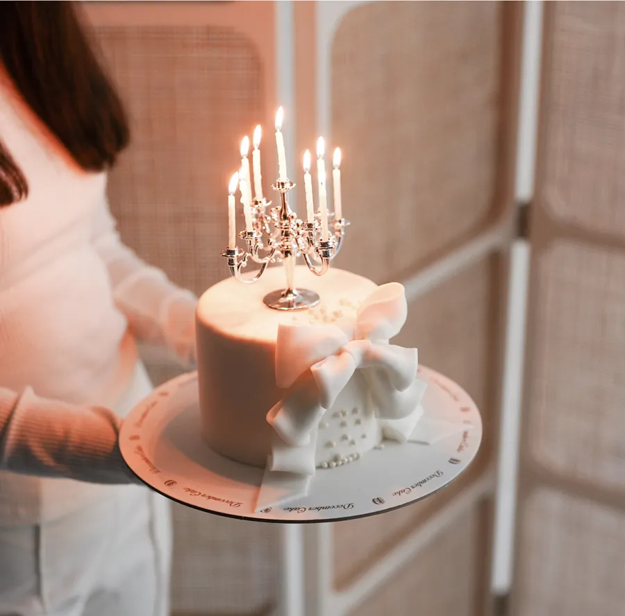 White candle cake 6inch mix chocolate vanilla