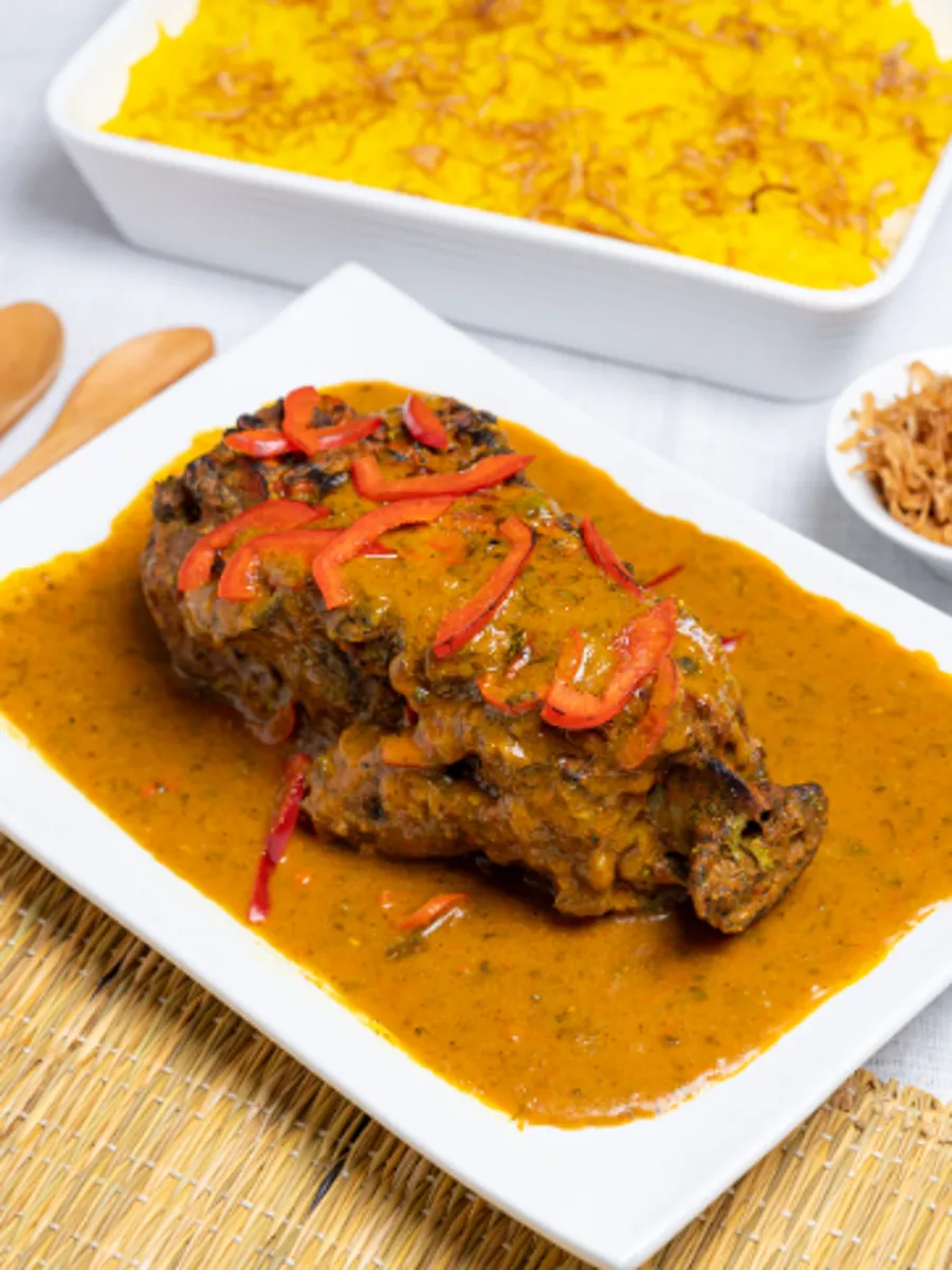 Lamb Neck in lemon and bell pepper sauce