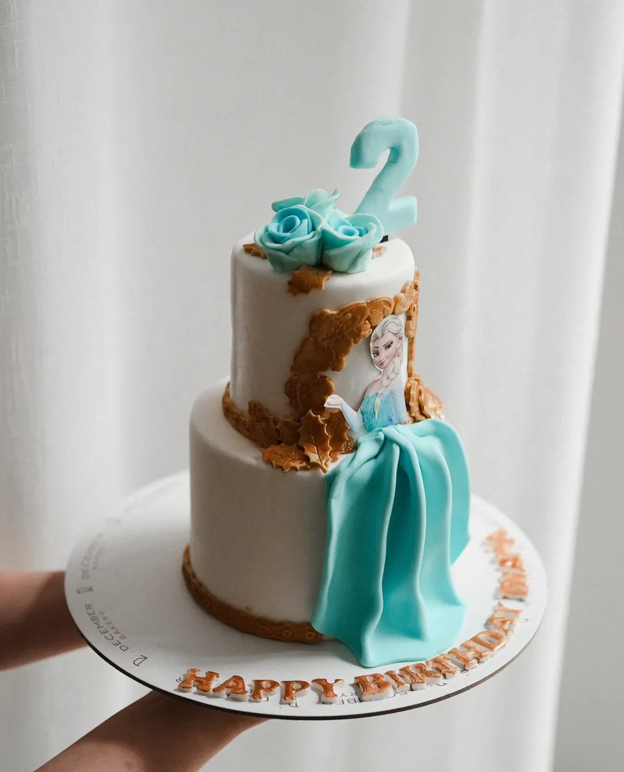 Double cake frozen