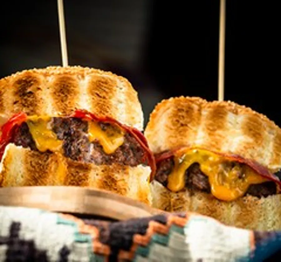 Pastirma Cheese Burger