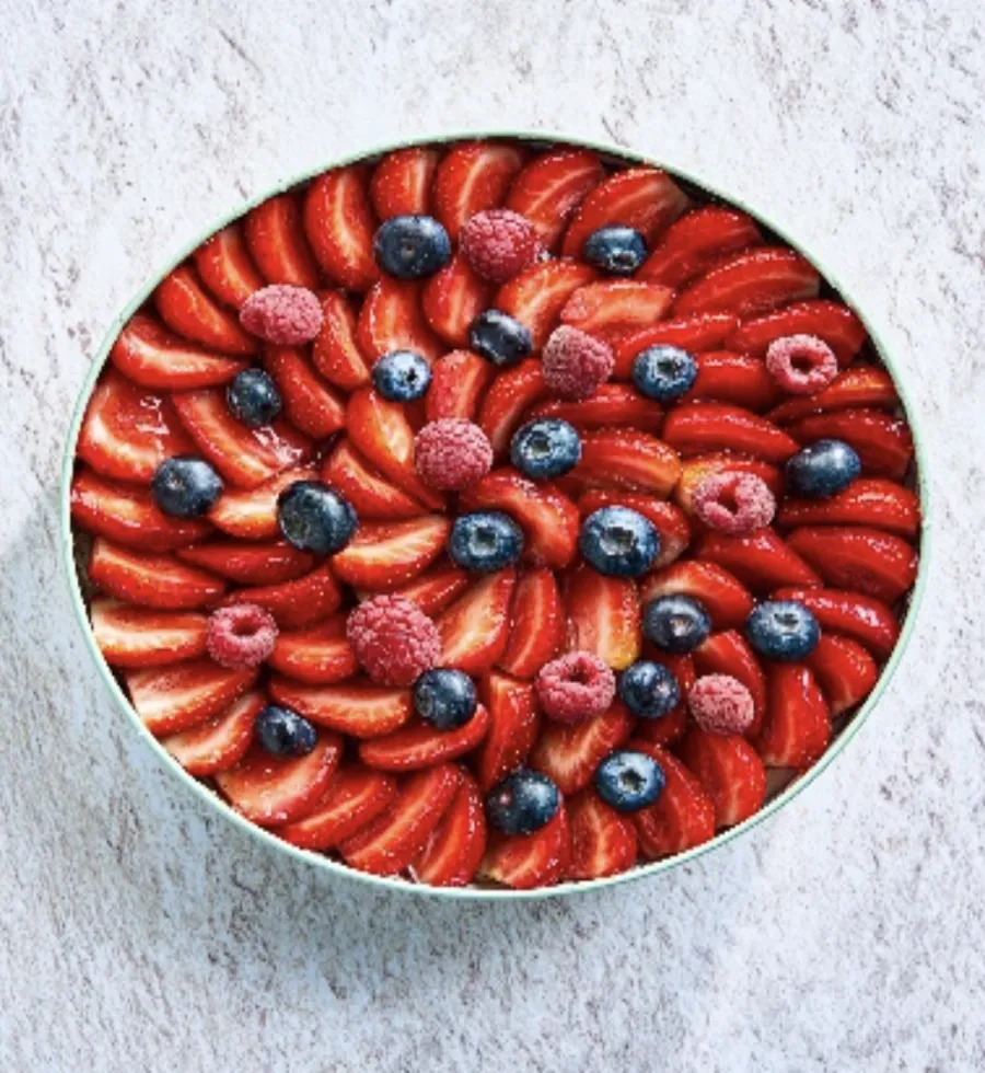 Berry Cream Basbousa