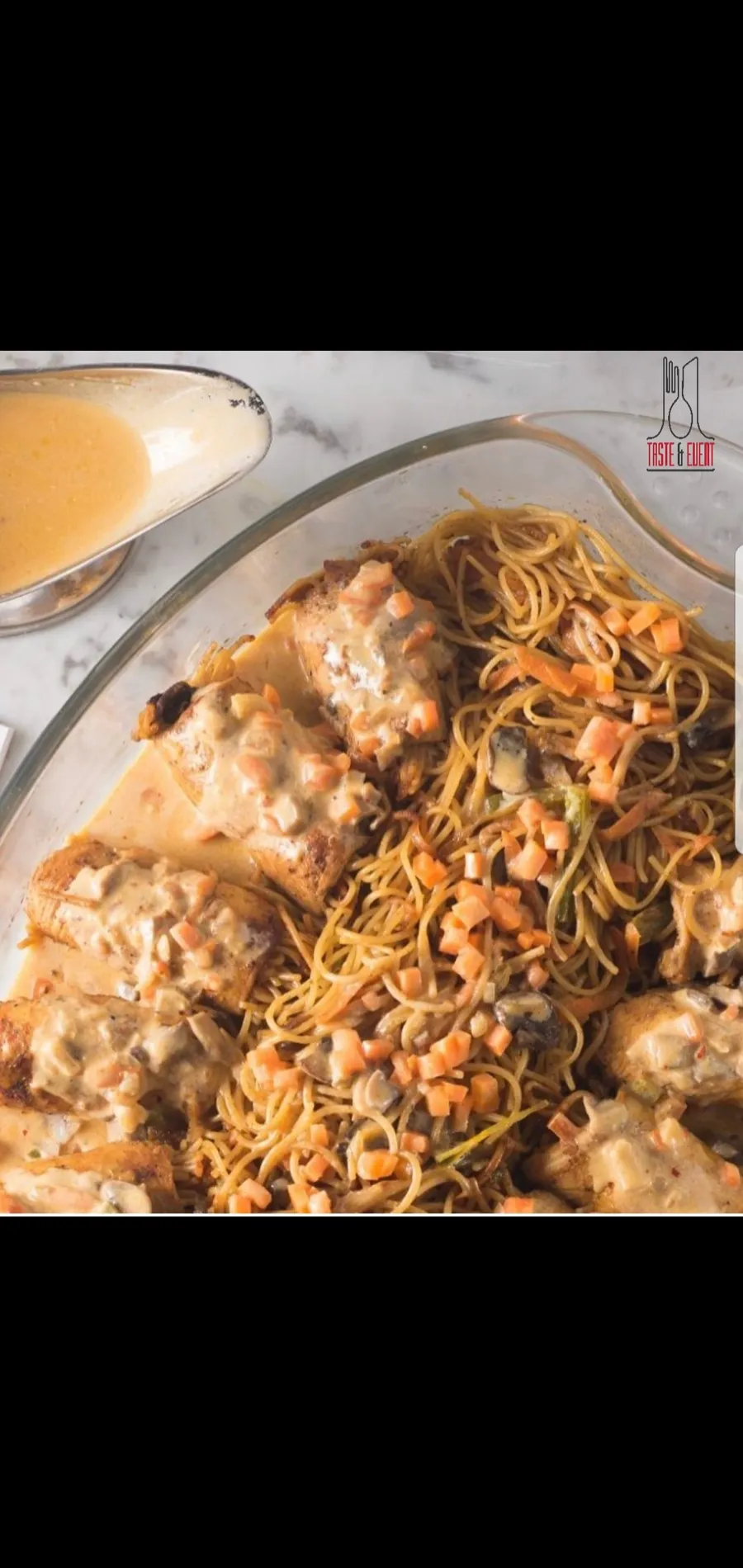 Chicken speghati roll (noodles)