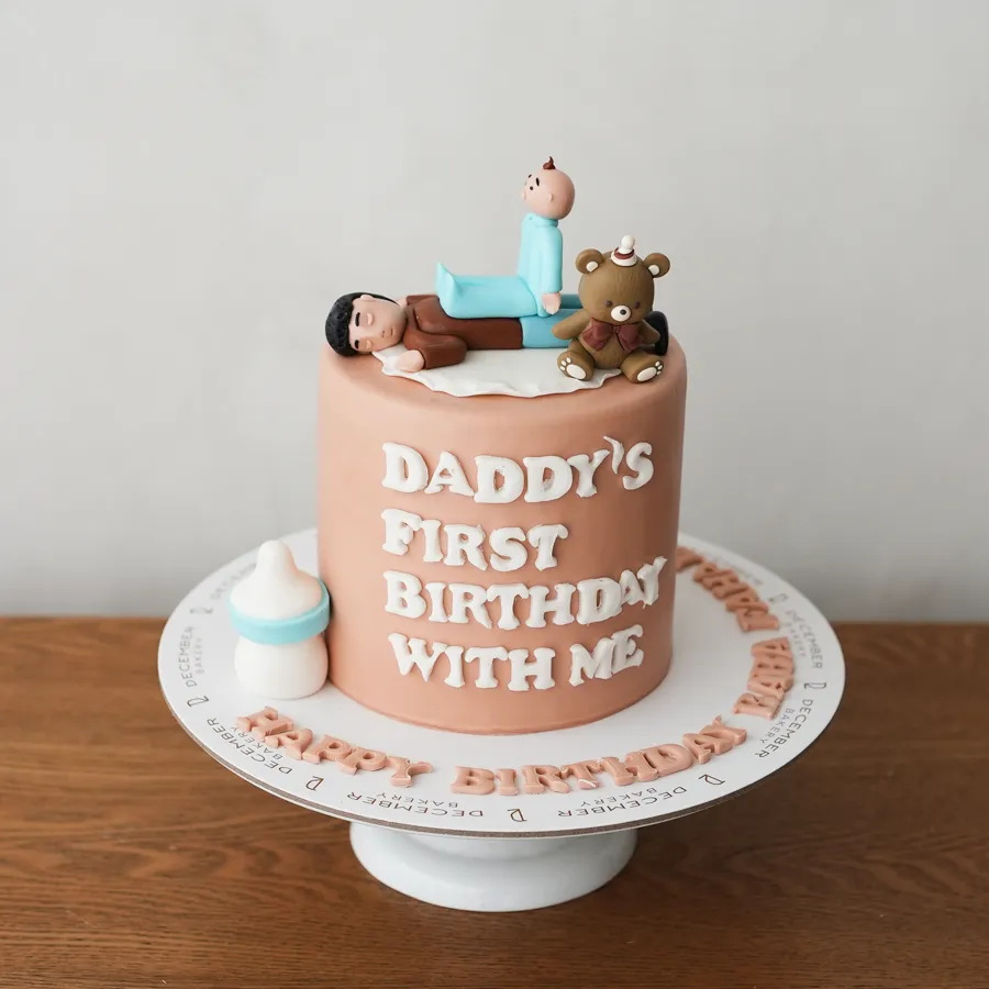Daddy first birthday with me 👦💙