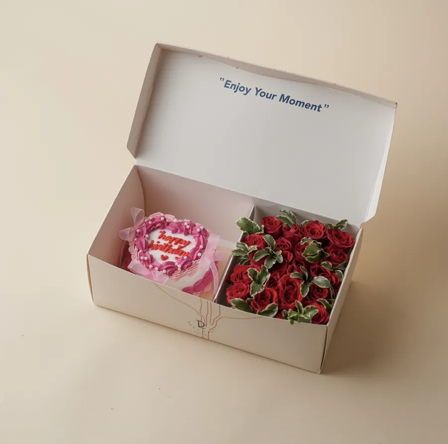 Enjoy box pink hearts- flower ( mini cake 2inch )