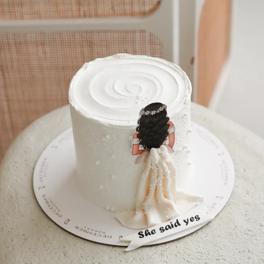 Bride white cake 👰🏻‍♀️6inch