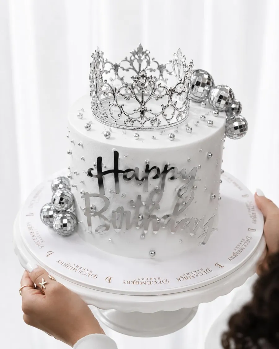 Silver crown cake