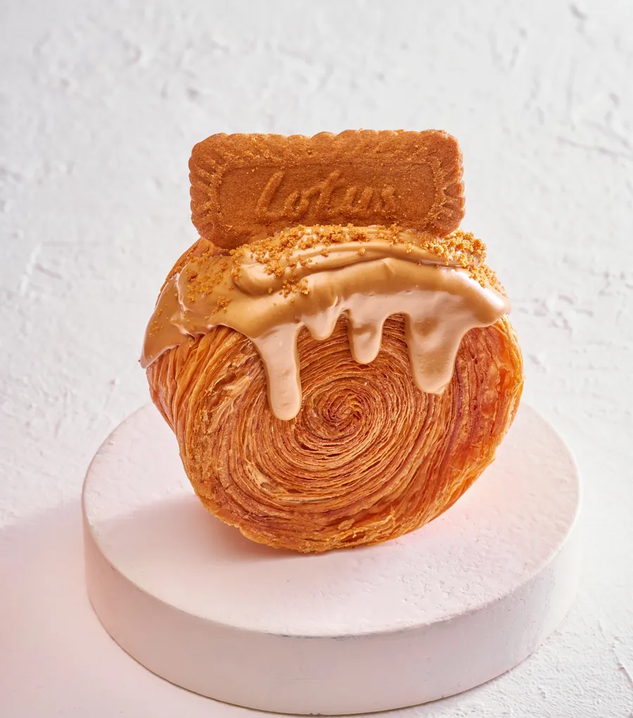 Lotus Croissant Supreme