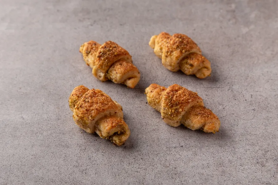 Mini Croissant Zaater 4 pieces