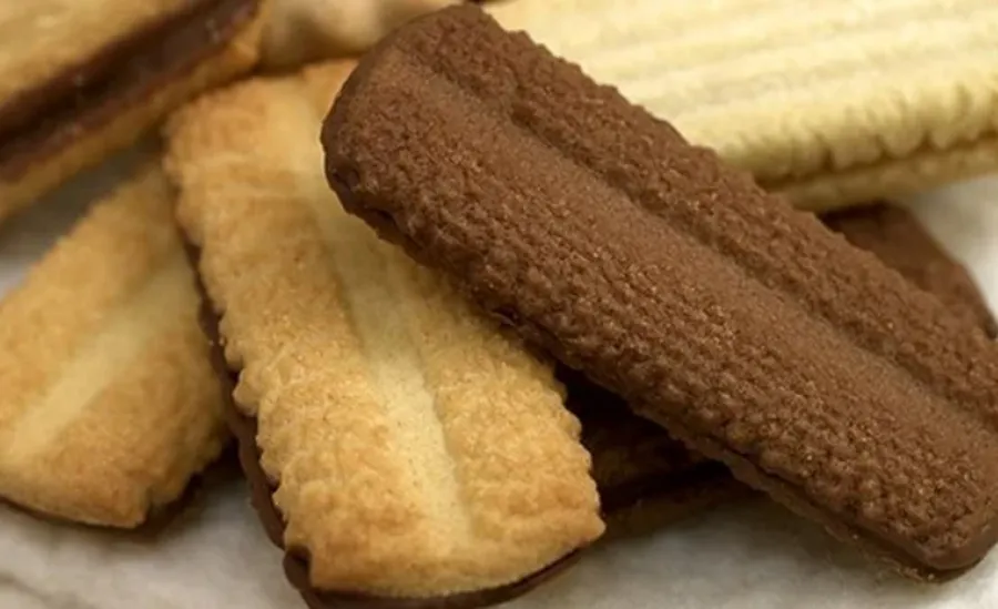 Biscuit with Chocolate