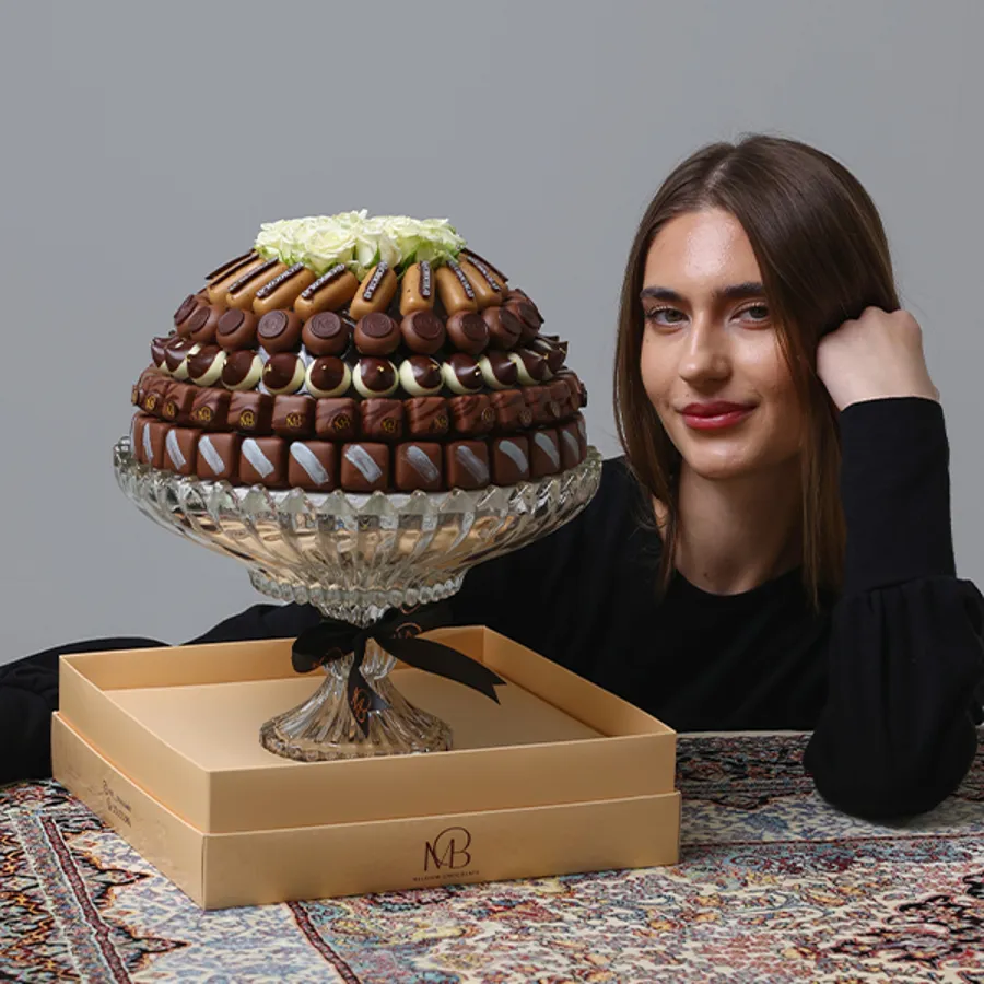 Cocoa crystal stand with natural roses (2)