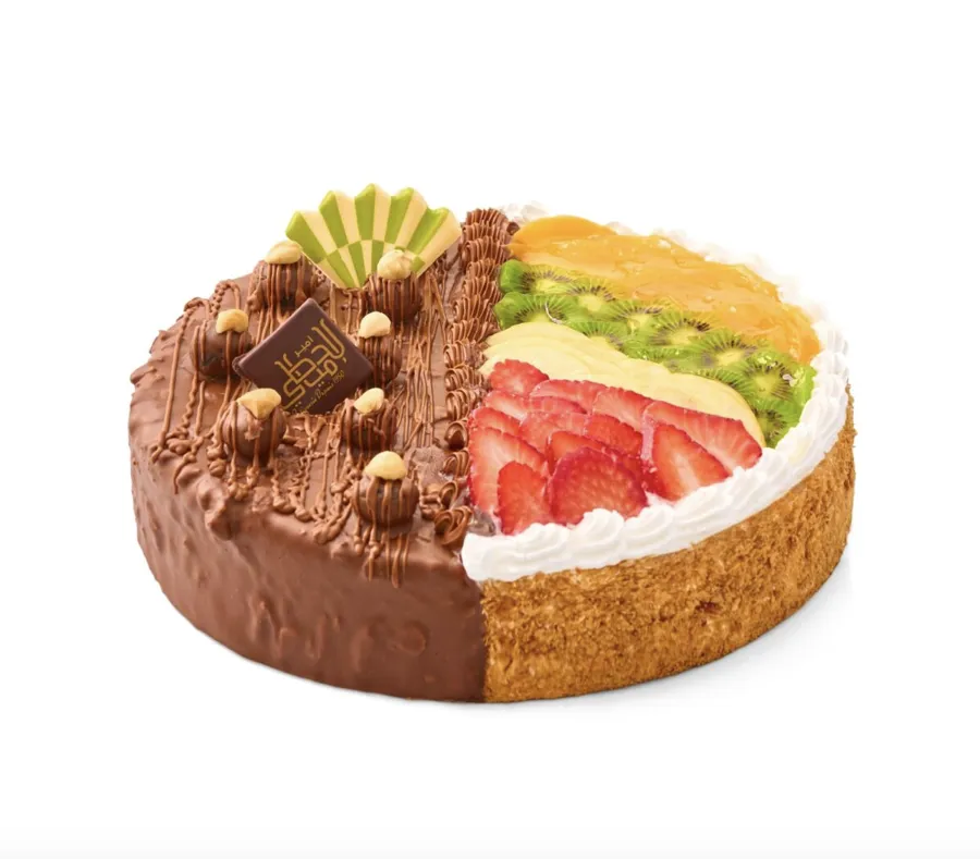 Fruits & Rocher Cake 24