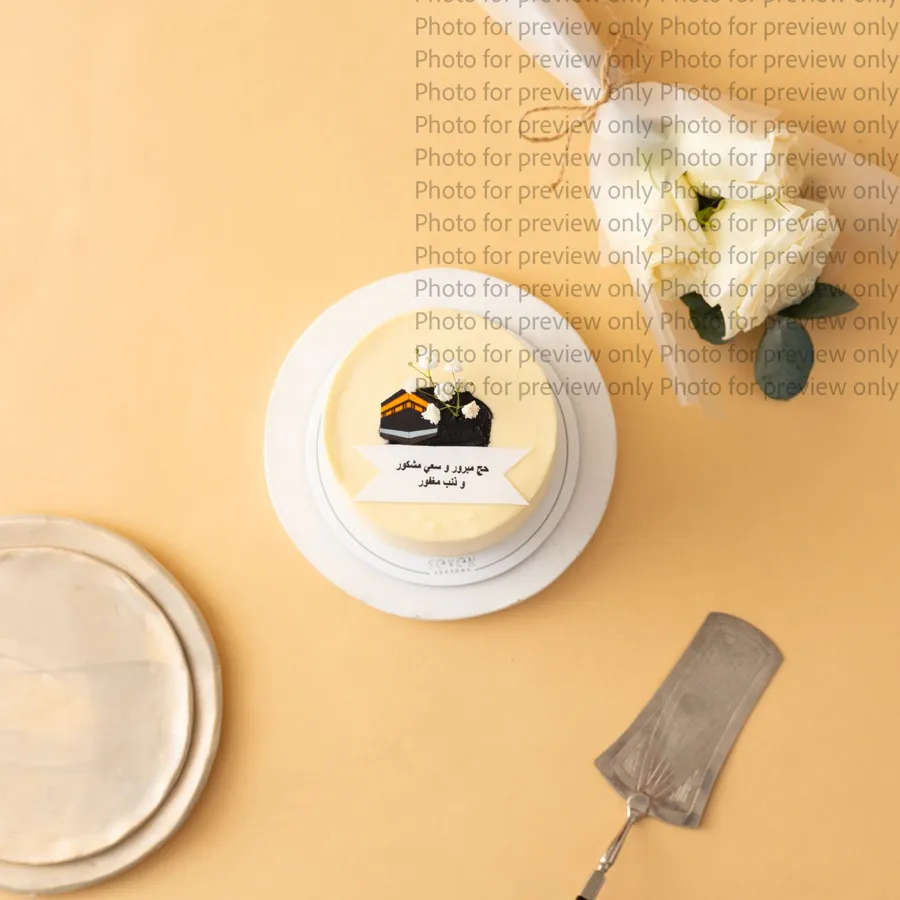 mini cake and flower