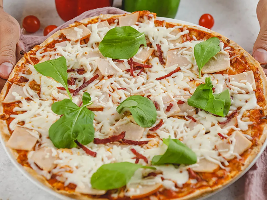 SMOKED TURKEY PIZZA