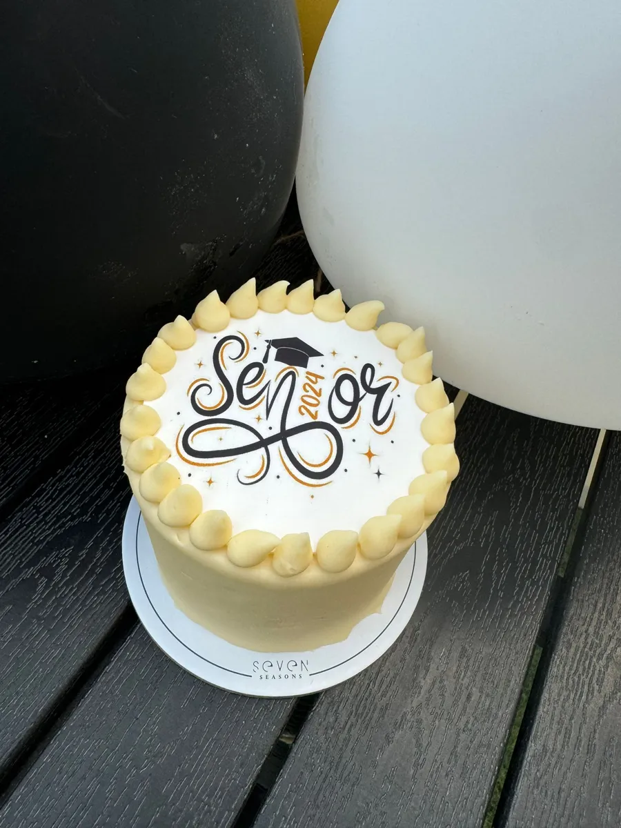 Graduation Mini Cakes