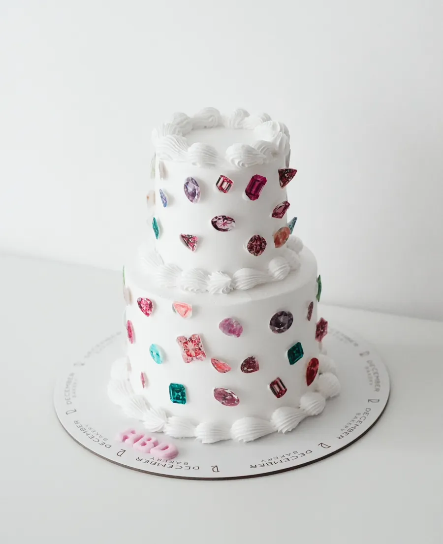 Double Jewelry white cake 6inch mix chocolate vanilla
