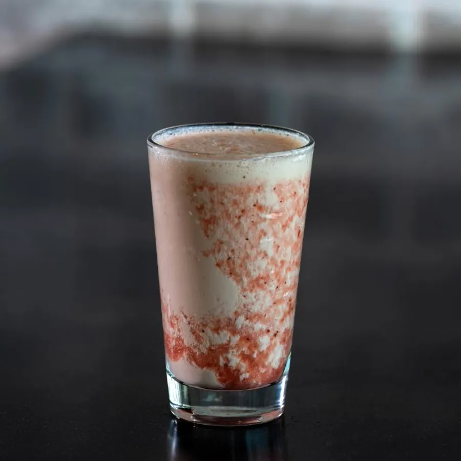 STRAWBERRY SMOOTHIE