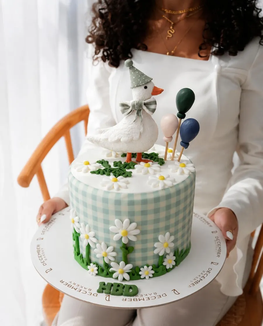Duck 🦆 green cake 6inch