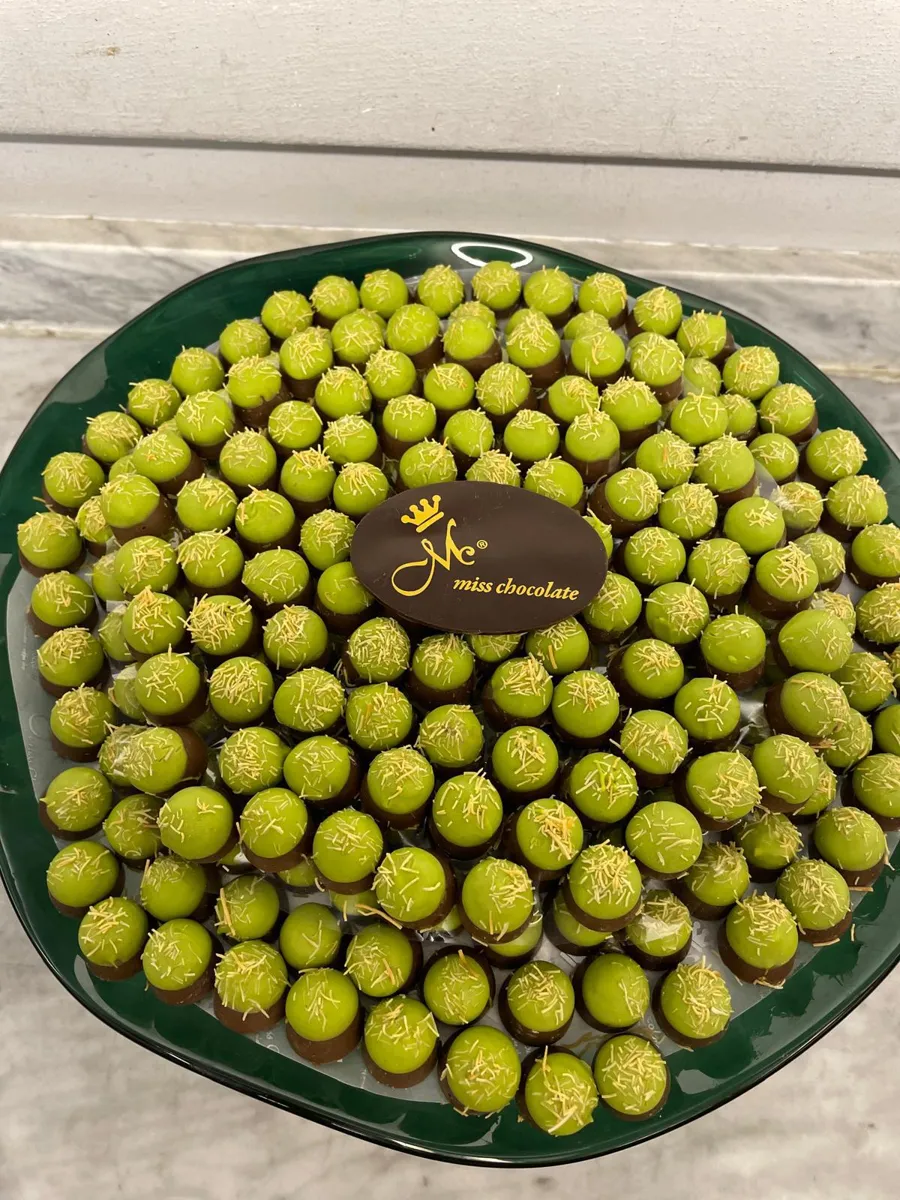 بيبي شوكلت فستق وكنافه