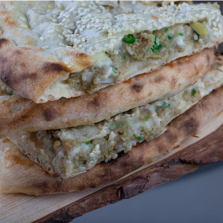 Qeema Cheese Naan