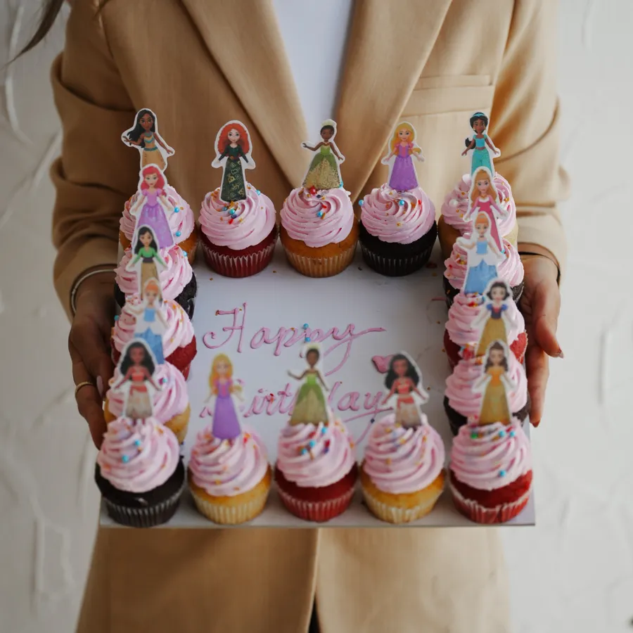 Pink princesses cupcake 16 pieces mix