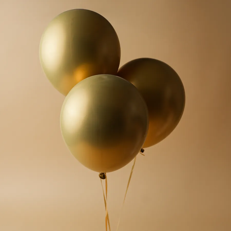 3 gold balloons.
