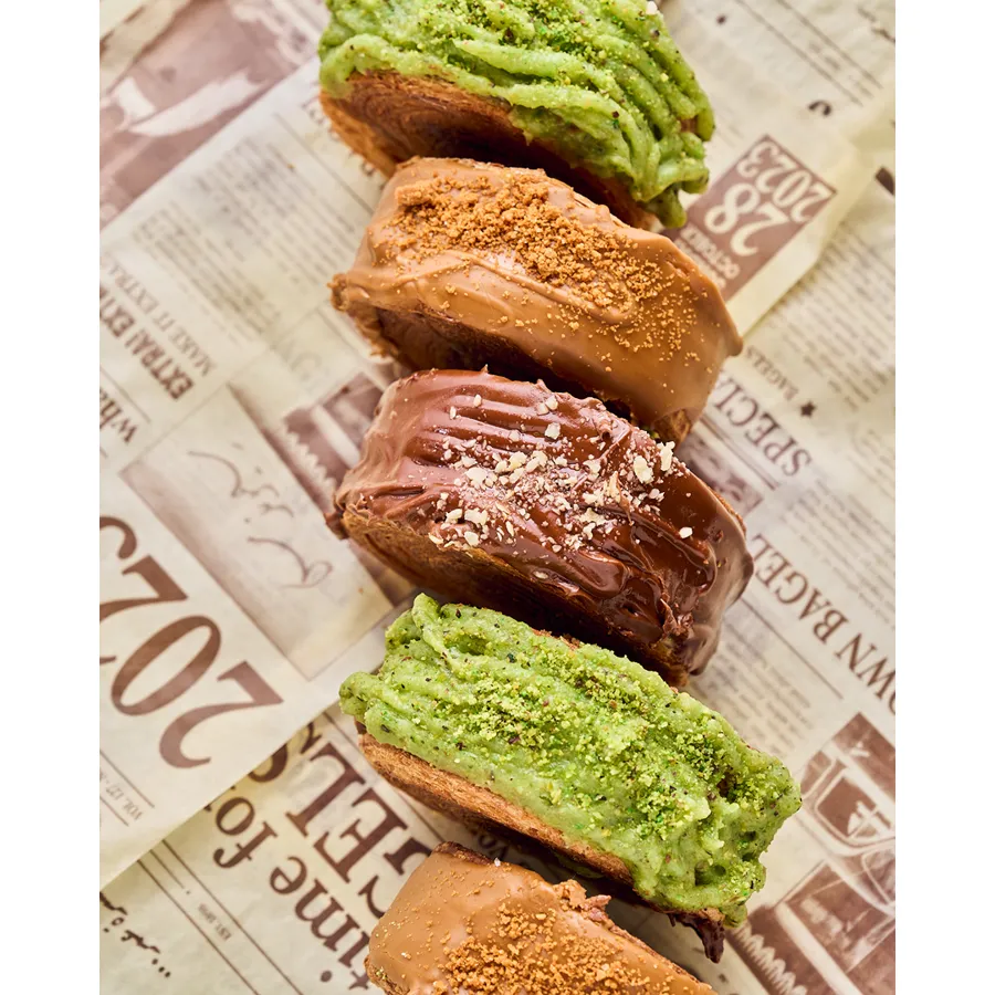Lotus Wheel Croissant