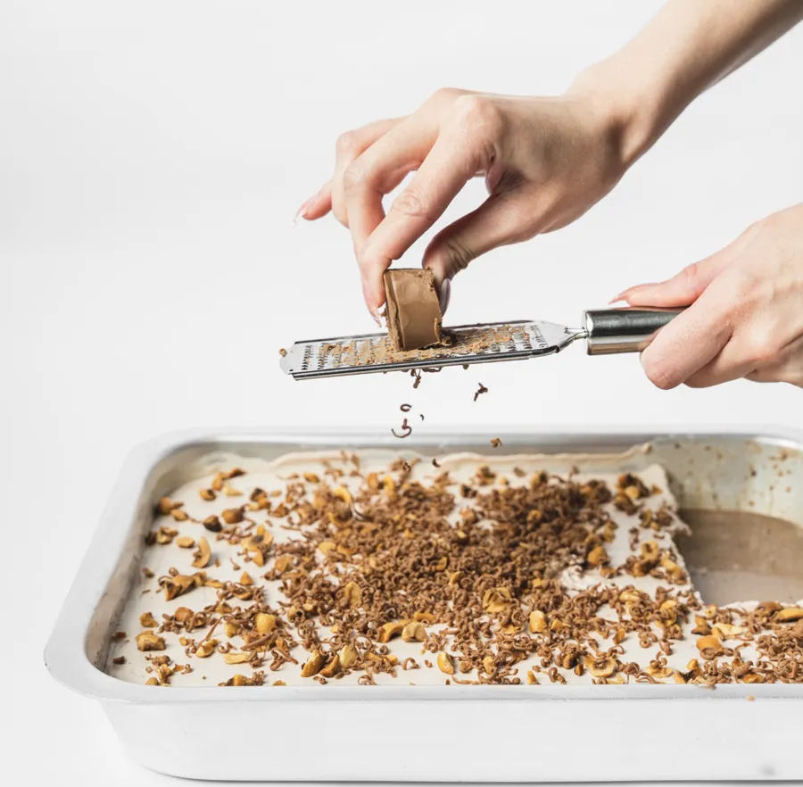 MALTY CRUNCH CAKE