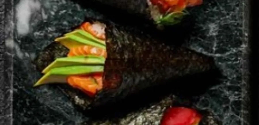 Salmon Temaki