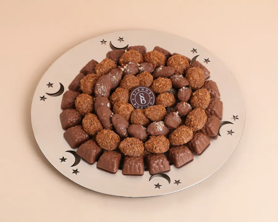 Mix Snickers Dates, Hazelnut & Wafer Tray