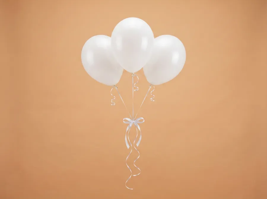 white_balloons