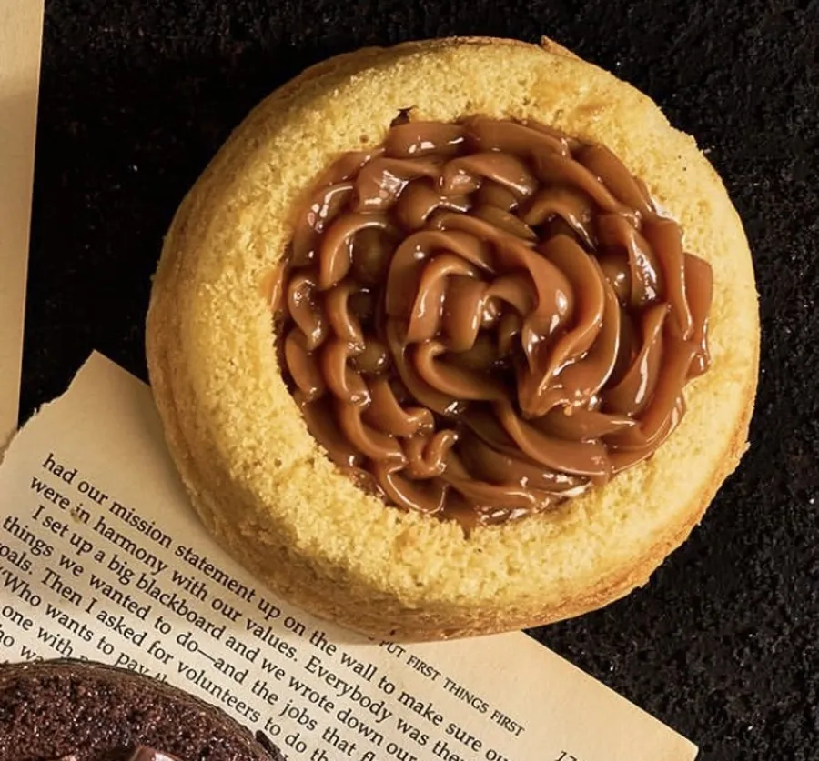 Keto Volcano cake -Lotus