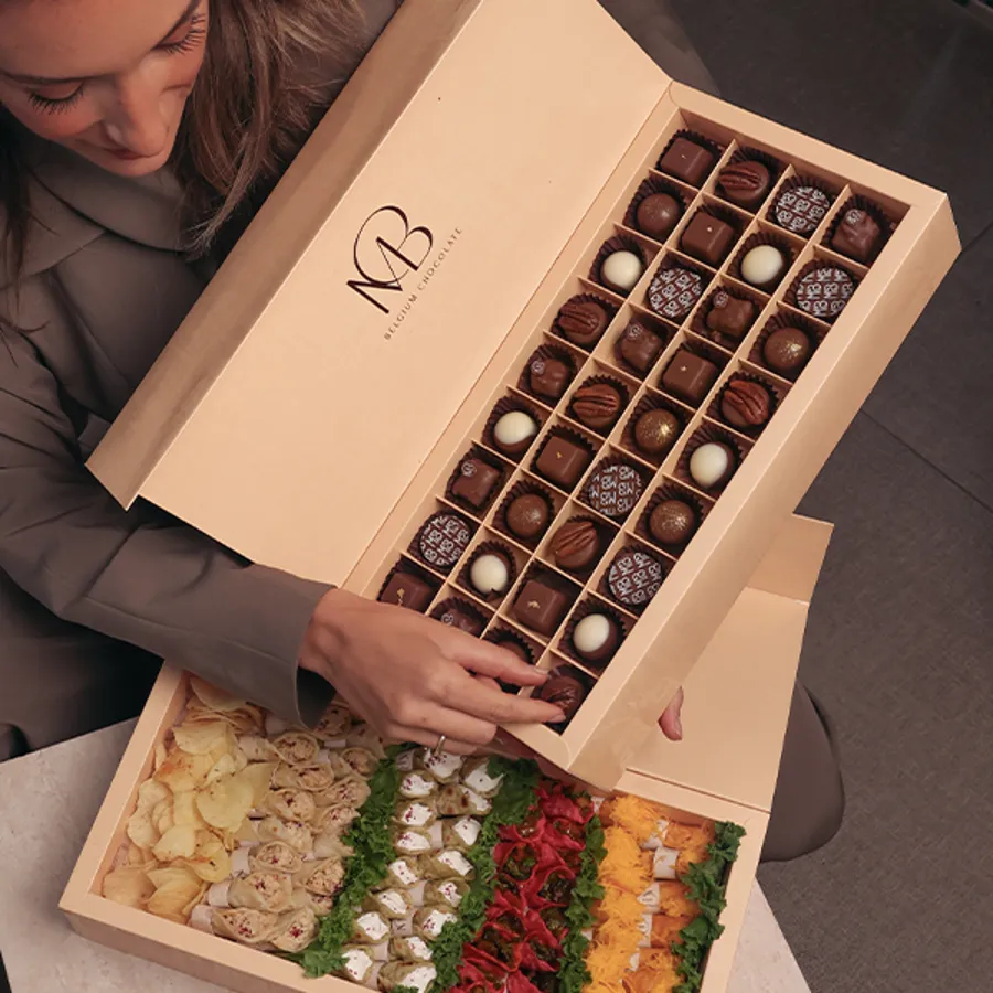MB023-Mini Wrap with Mix Sweet Box