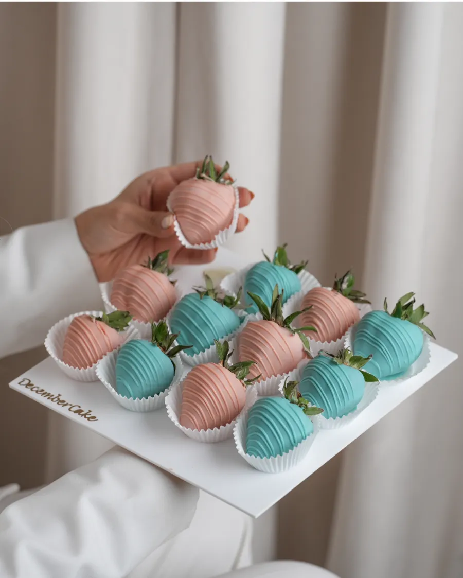 Strawberry pink blue 12pic