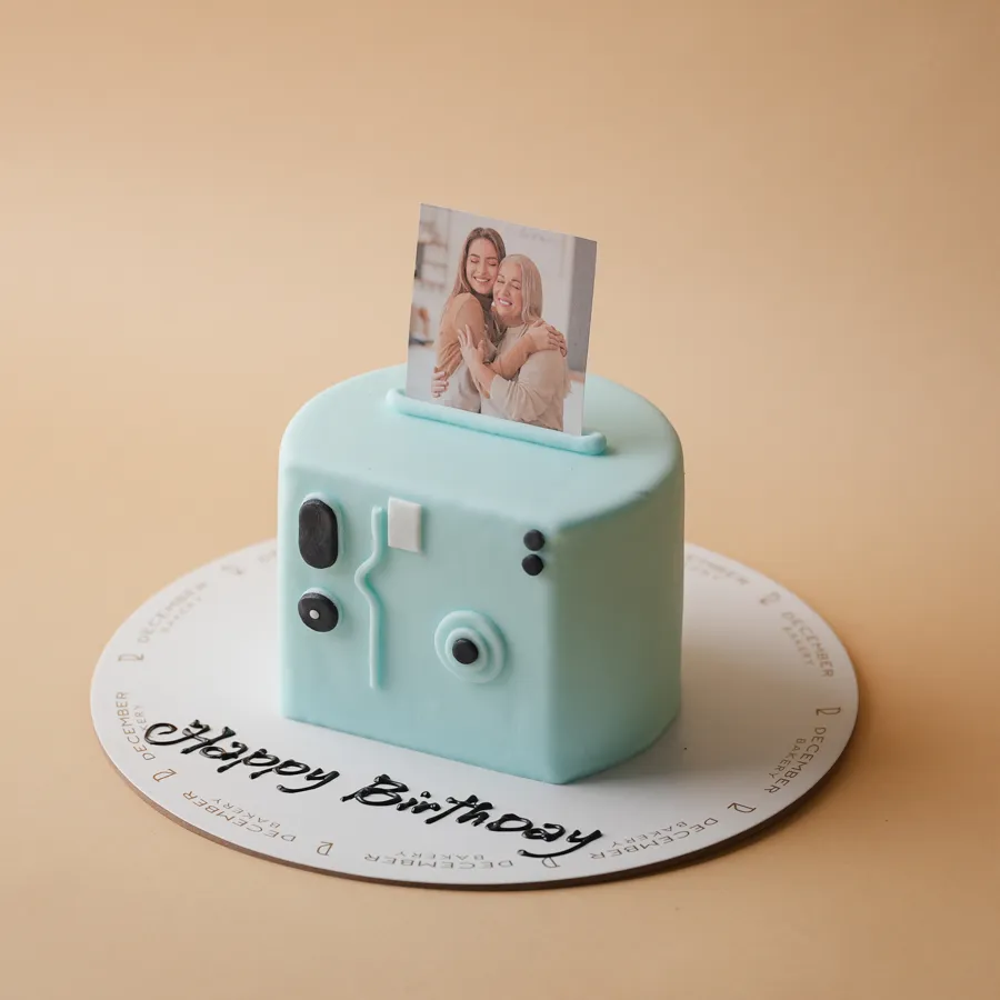 Camera 📷 blue cake mix chocolate vanilla