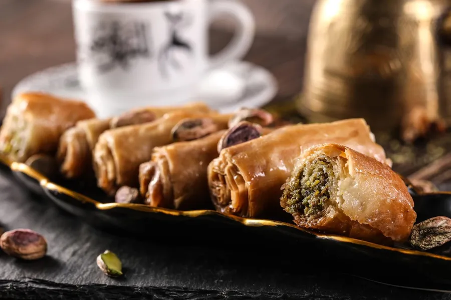 بقلاوة فسدق