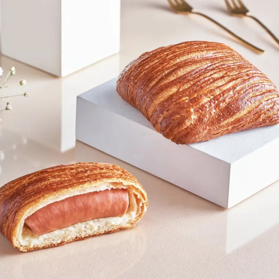 Flaky sausage