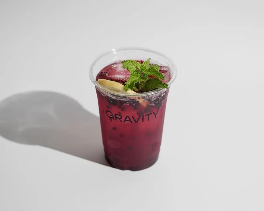 Mixed berry mojito