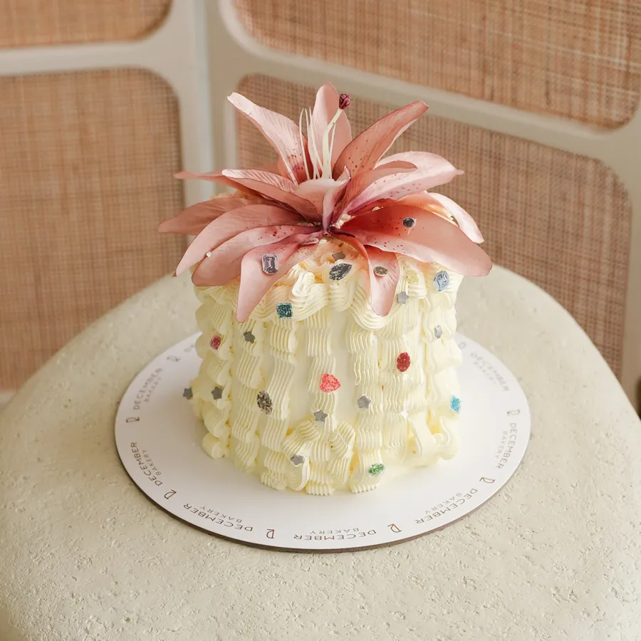 Rose glitter cake 6inch