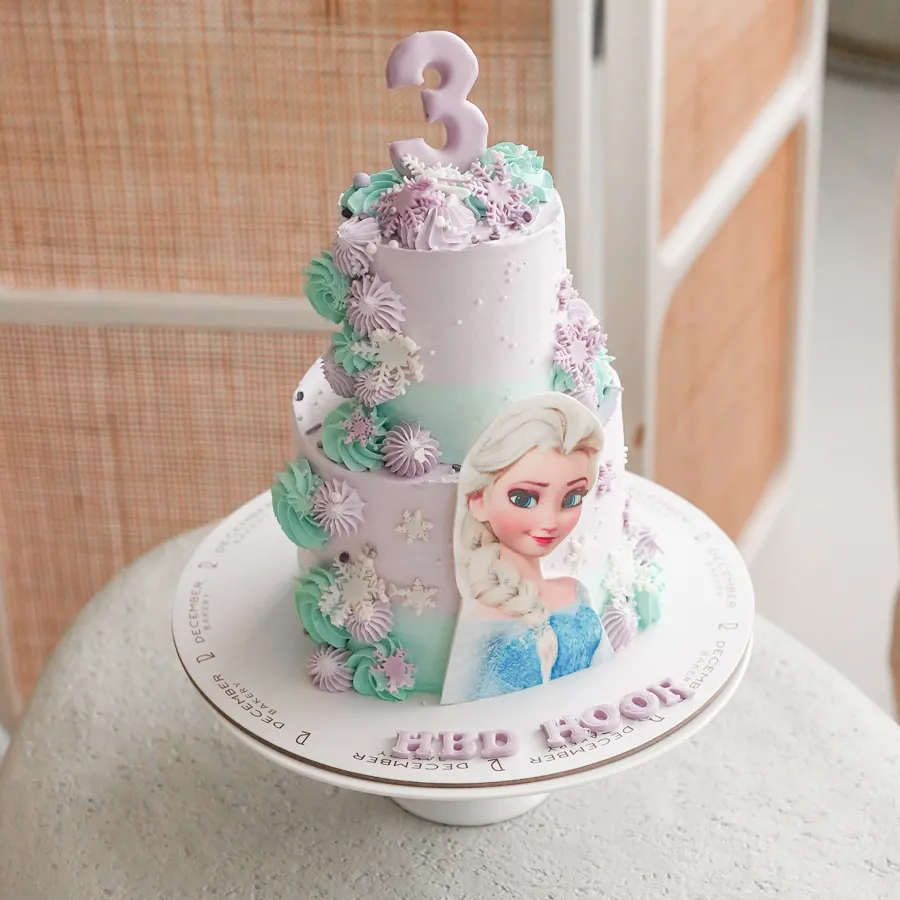 Double frozen cake 6inch
