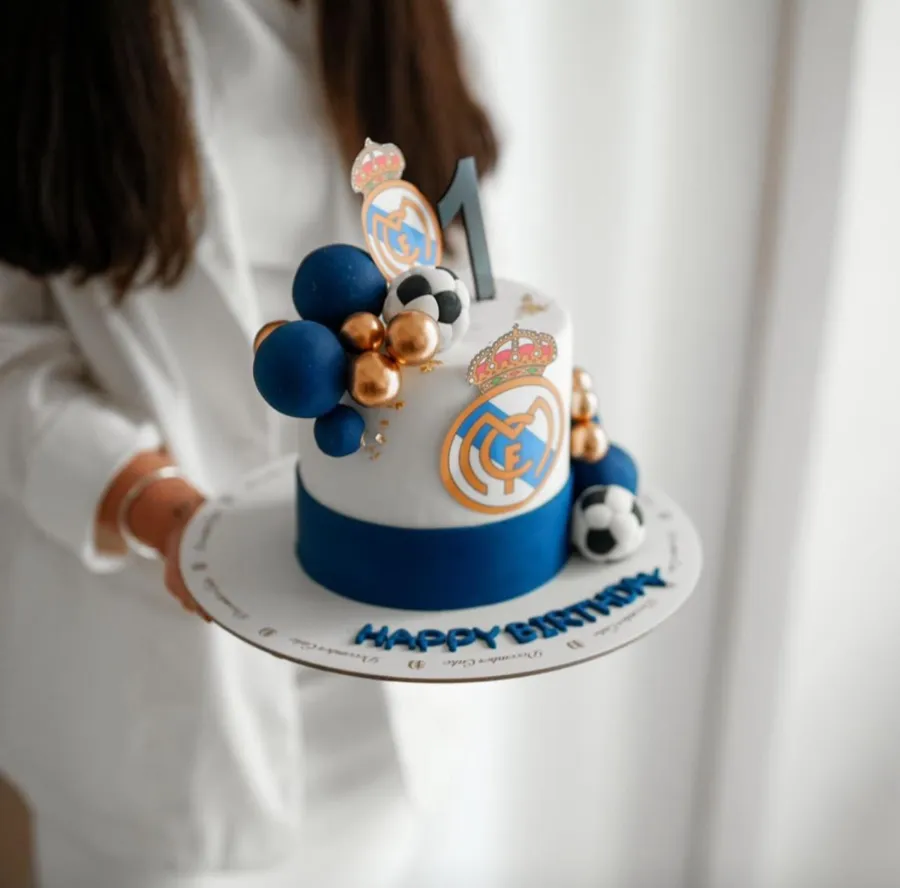 Football blue cake 6 inch mix chocolate vanilla