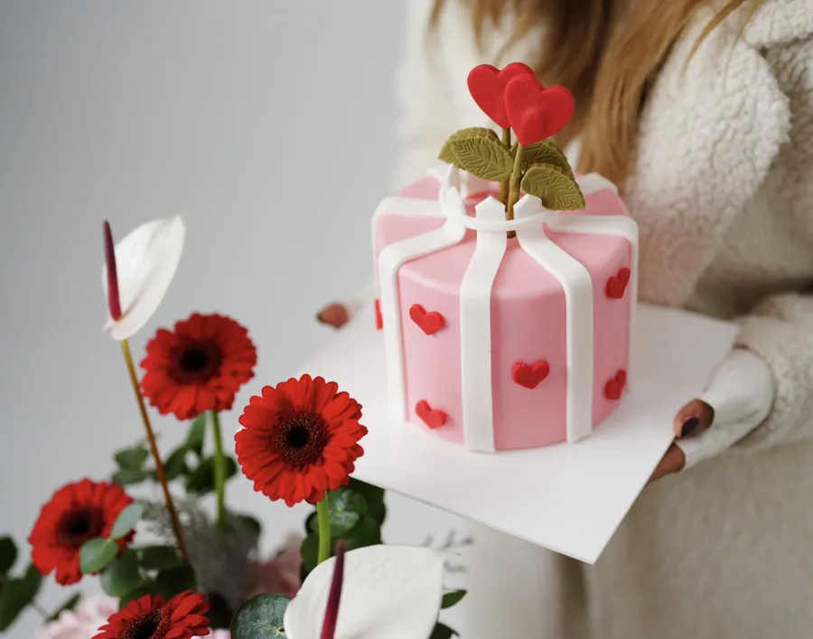 Lovely Pink Cake 6 inches ❤️