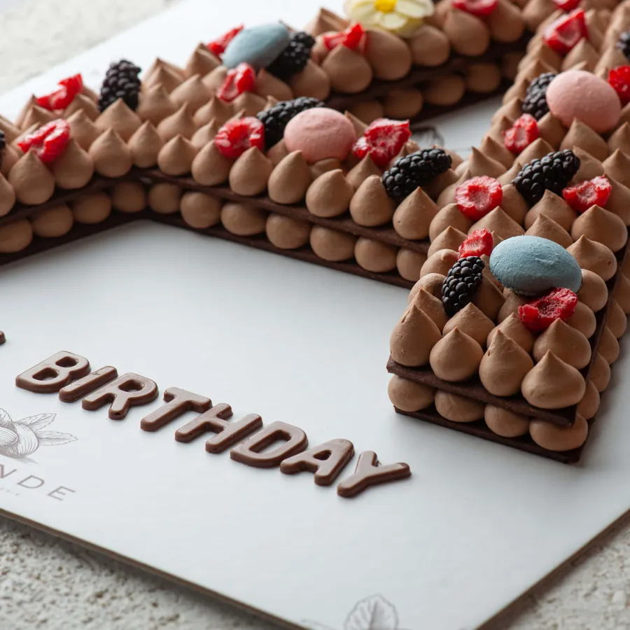 Sablee Birthday Cake