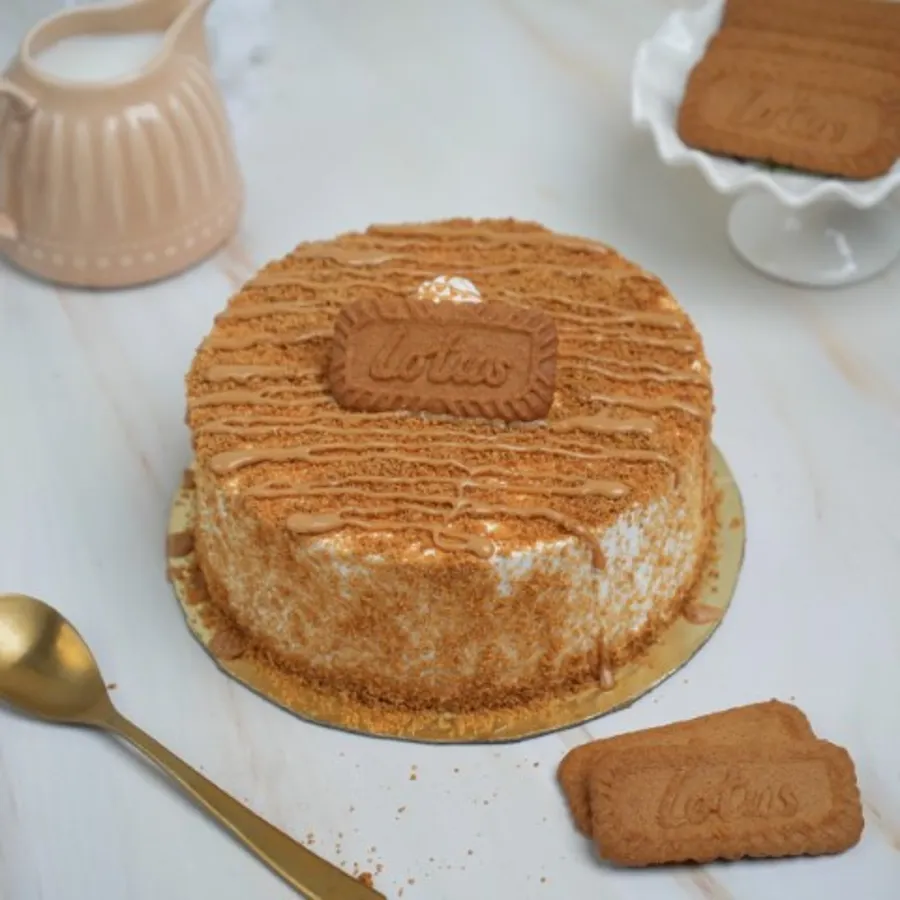Lotus Cake
